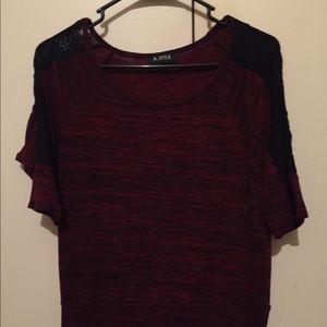 Shirt with half sleeves